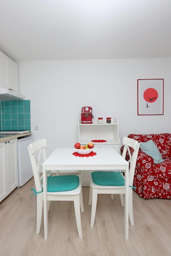 Sha La La - Charming, Unique Studio In A Historic Building Next To A Castle, Wifi, Smart Tv, Washer-Dryer Бакар Экстерьер фото